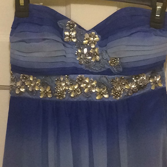 Blue prom dress - Picture 3 of 7